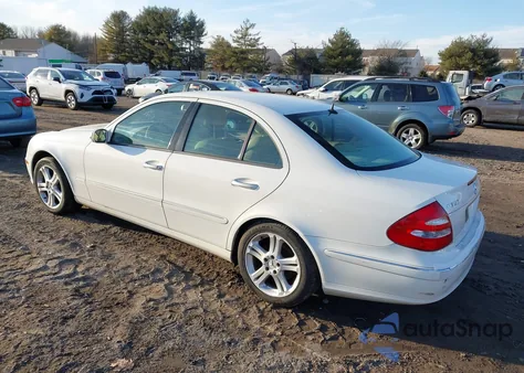 2006 Mercedes-Benz E 350 из США, поврежденный, VIN WDBUF56JX6A967827